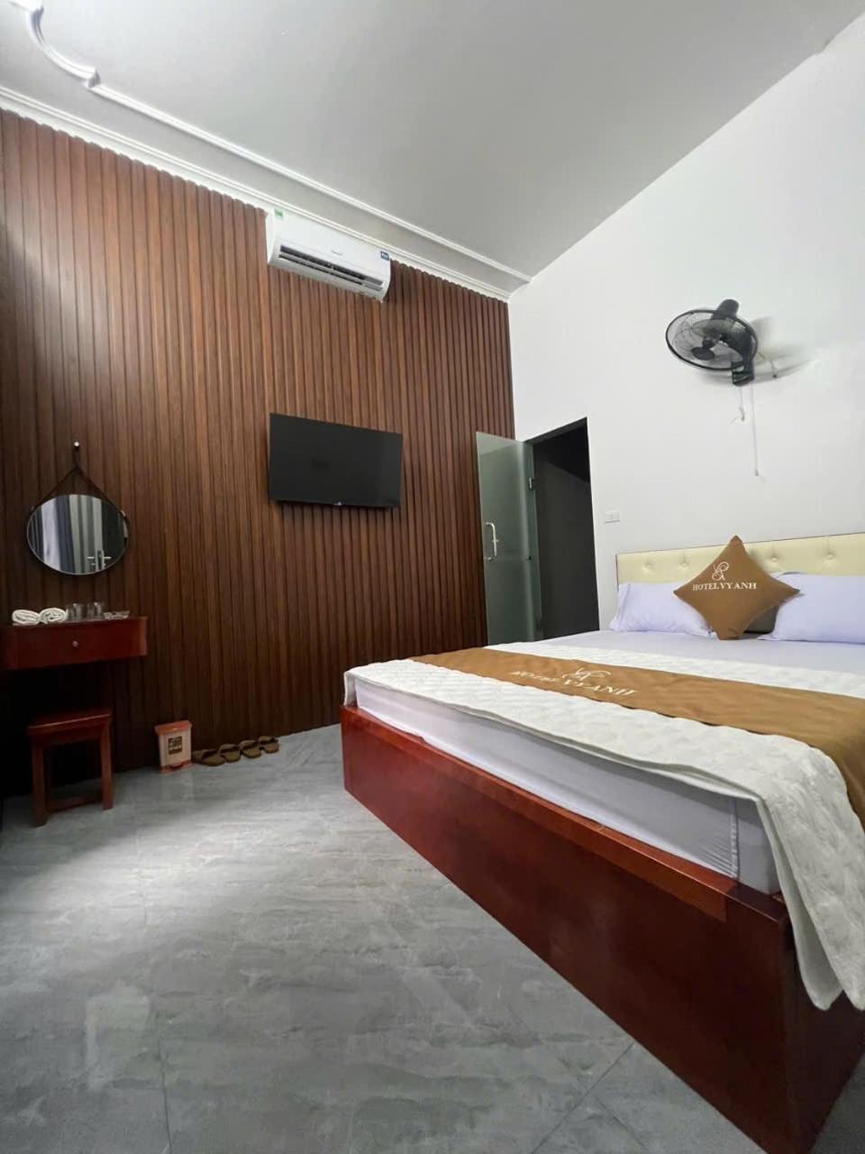 Nha Nghi Vy Anh Bed & Breakfast - Hanoi — Photos 1